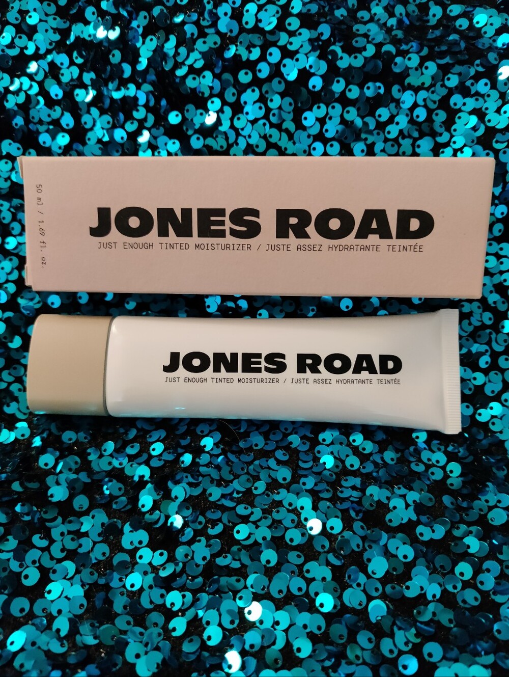 Jones Road Just Enough Tinted Moisturizer in Alabaster